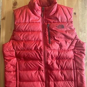 Mens medium red puffer vest North Face